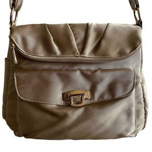 Travelon ~ shoulder/crossbody travel or everyday bag ~Lots of pockets & storage